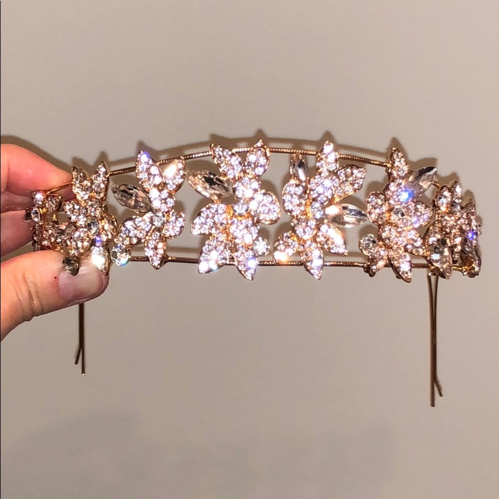 🌟 NWOT Brand New Gold Headpiece